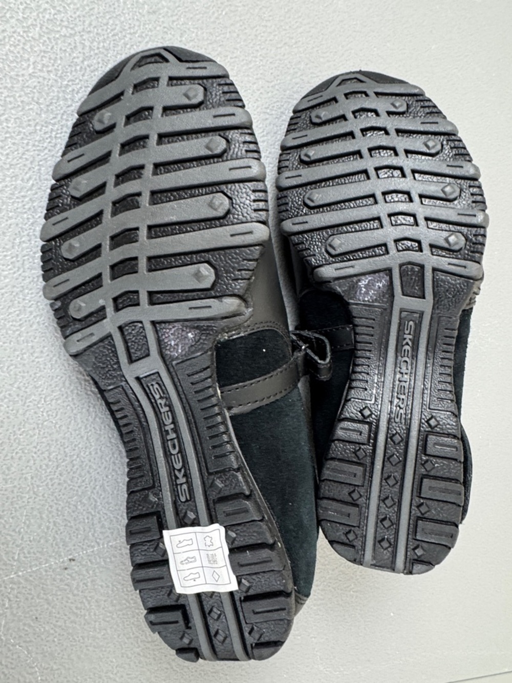 Skechers Mary Jane Style Loafer. Size 6. - Picture 8 of 9